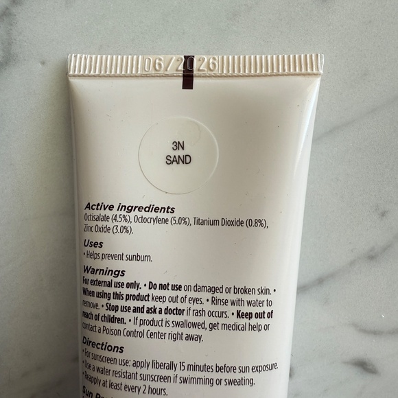 NWT Laura Mercier Tinted Moisturizer Natural Dewy SPF 30 – 3N Sand - Picture 6 of 8